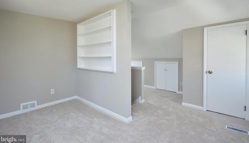 221 Dl Dr, Silver Spring MD 20910-1501 exterior