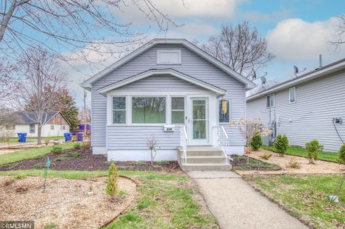238 32nd Ave, Saint Cloud, MN 56303-4142