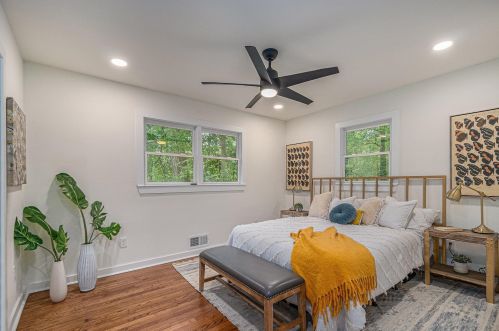 2130 Bolling Brook Dr, Atlanta GA  30311-2516 exterior