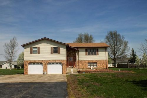 100 Elm St, Albers, IL 62215-1330