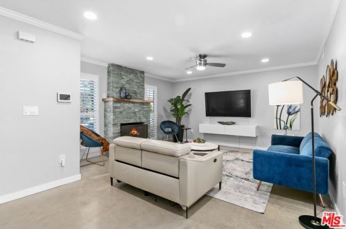 16641 Algonquin St, Huntington Beach CA  92649-3270 exterior