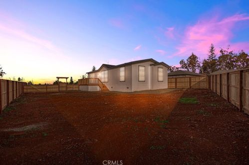 5826 Black Olive Dr, Paradise CA 95969-4900 exterior