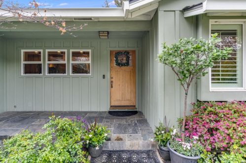 1030 Miramonte Ave, Los Altos, CA 94024-5027