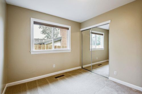 2174 Lacey Dr, Milpitas CA 95035-6122 exterior