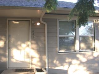 647 Mildred St, Tacoma WA  98406-1721 exterior
