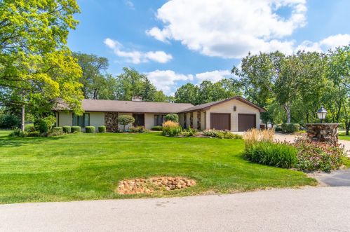 310 Kenwood Ave, Joliet, IL 60435-1350