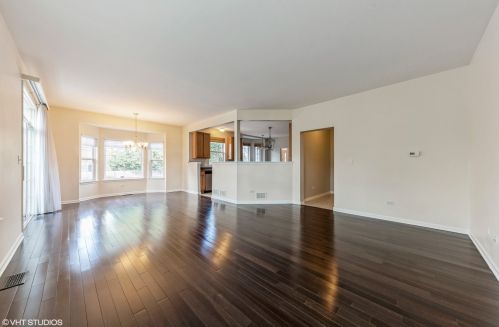 4565 Jenna Rd, Glenview, IL 60025-1403