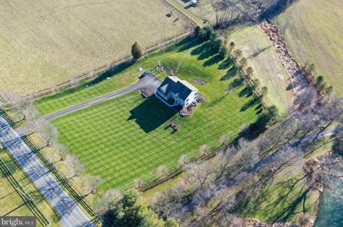 4408 Irish Creek Rd, New Schaefferstown, PA 19506-8313