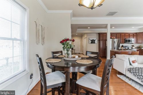 6318 Linden St, Shady Side MD  20764-2910 exterior