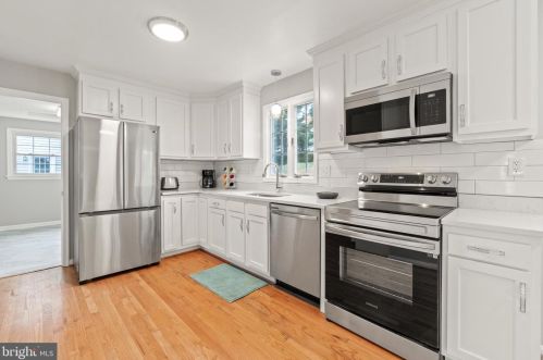 1609 Billman Ln, Silver Spring MD 20902-1421 exterior