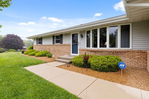5415 Lakecrest Rd, Argyle, IL 61011-9413