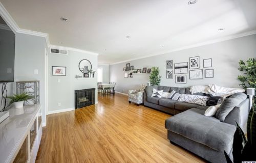 7908 Via Stefano, Burbank, CA 91504-1234