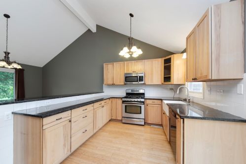 23532 Feeney Dr, Plainfield, IL 60586-2354