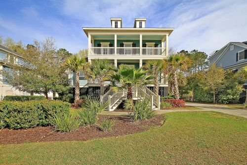 1535 Capel St, Mount Pleasant, SC 29466-8378
