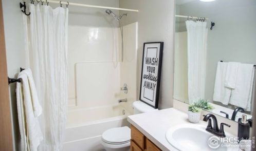 1071 Lavender Ave, Loveland CO 80537-8076 exterior