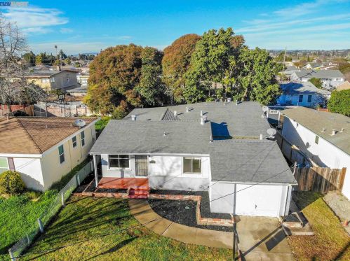 1249 Inglewood St, Hayward, CA 94544-3715
