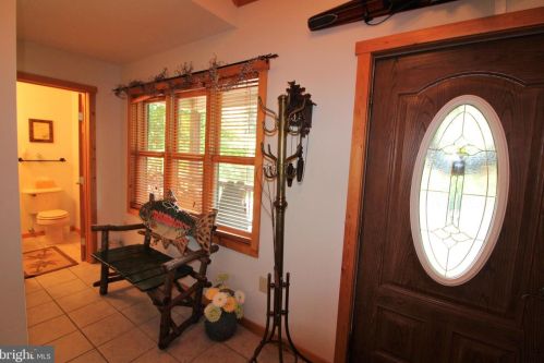 51 Pine Dr, Corinth, WV 26764-2670