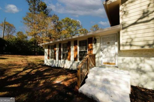 1555 Ridge Dr, Marietta, GA 30066-4411