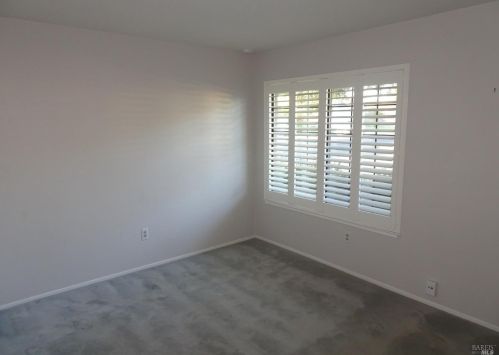 195 Bighorn Ct, Vacaville CA  95687-3438 exterior