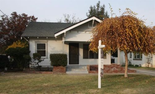 493 Park St, Turlock, CA 95380-4729