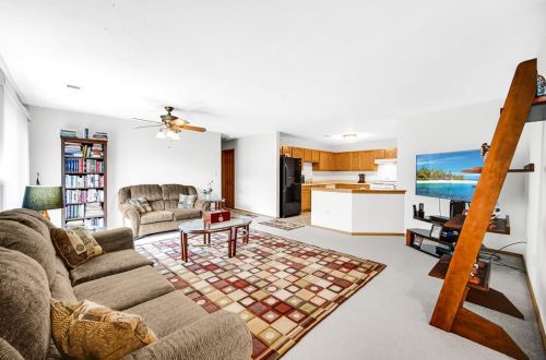 1706 86th Ln, Gary, IN 46410-6393