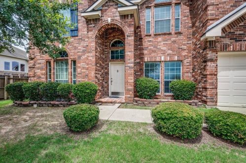 202 Lorient Dr, Midlothian, TX 76063-5571