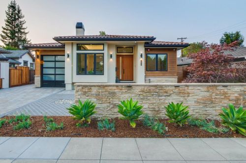 1071 Embarcadero Rd, Palo Alto, CA 94303-3149