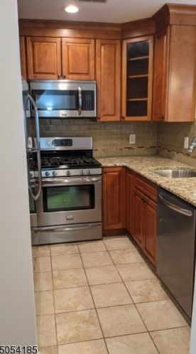 211 Sheffield Ct, Parsippany, NJ 07834-3473