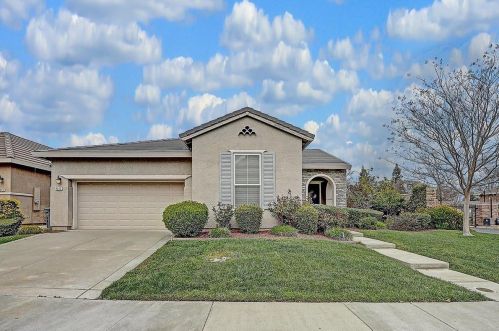 4512 Crown Bench Cir, Elk Grove, CA 95757-4604