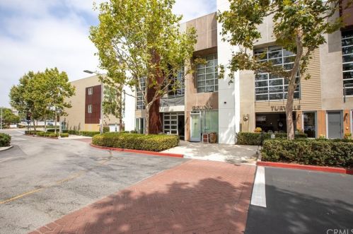 105 City Place Dr, Santa Ana, CA 92705-6010