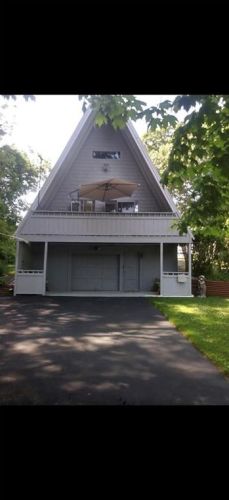 54 Amsterdam Ave, Warwick, RI 02889-3701