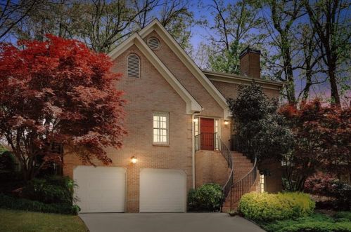 3027 Lanier Dr, Atlanta GA  30319-2744 exterior