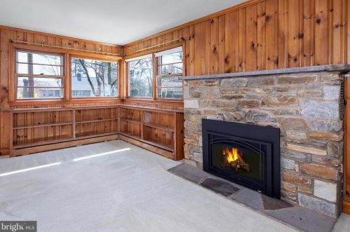 19 Federal City Rd, Trenton NJ 08638-1307 exterior