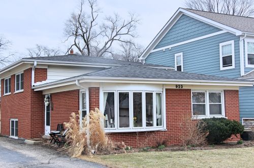 923 Fernandez Ave, Arlington Hts, IL 60004-5317