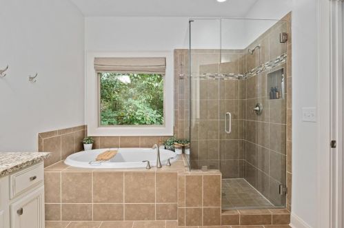 2113 Elvan Cir, Atlanta GA  30317-1307 exterior