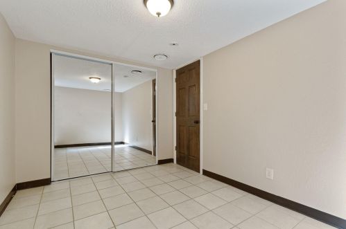 1086 Highview Dr, Saint Paul MN  55112-2418 exterior