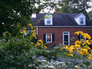 327 College St, Thomas Bridge, VA 24354-2401