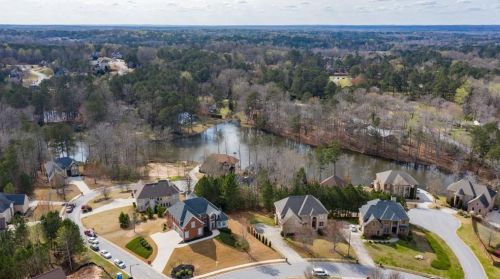 605 Herron Trce, Atlanta GA  30349-1598 exterior