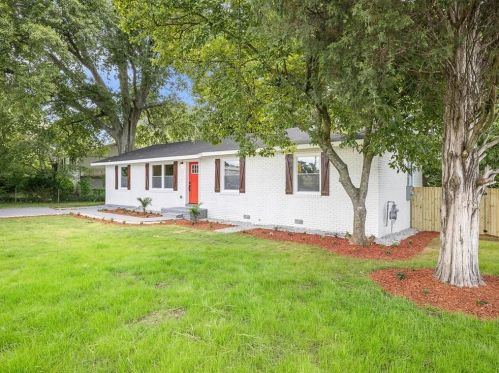 1526 Oak Dr, Marietta, GA 30062-2232