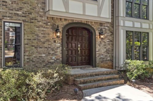 245 Glen Meadow Ct, Atlanta GA  30328-1632 exterior