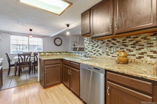 1864 Quintero Way, Aurora CO 80013-3229 exterior