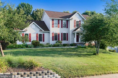 6 Pebble Pl, Fredericksburg, VA 22405-5760