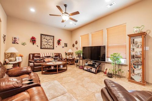 1307 Cochise Trl, Granbury, TX 76048-6075