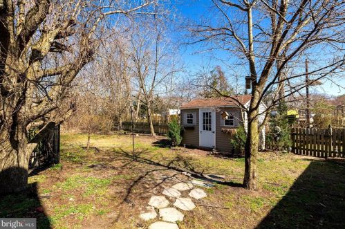 522 Mt Laurel Rd, Mount Laurel NJ  08054-9557 exterior