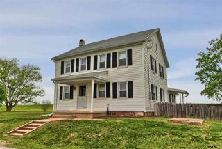 4161 Canal Rd, York, PA 17315-4017