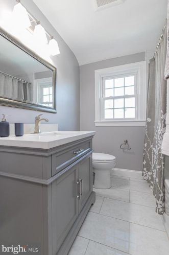 203 Normandy Dr, Silver Spring MD 20901-3116 exterior