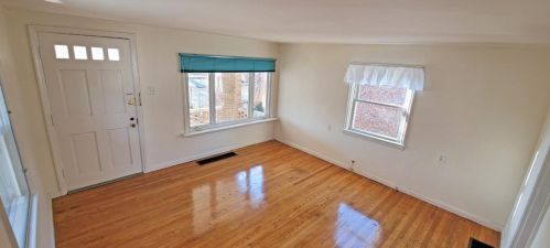 121 Forrer St, Cincinnati, OH 45215-3013