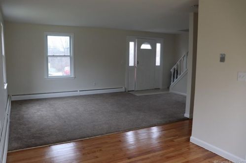 227 Wall St, Hebron CT  06248-1328 exterior