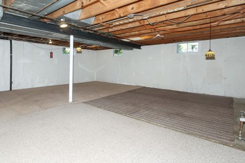 258 El Paso Ln, Carol Stream IL  60188-1737 exterior