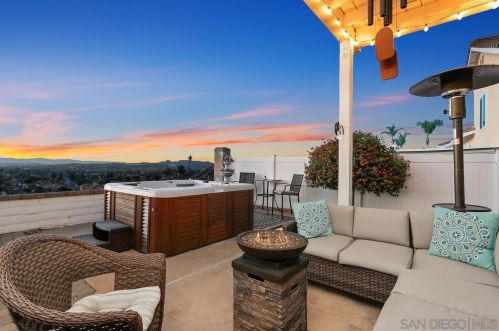 4930 Overlook Dr, Oceanside, CA 92057-8001